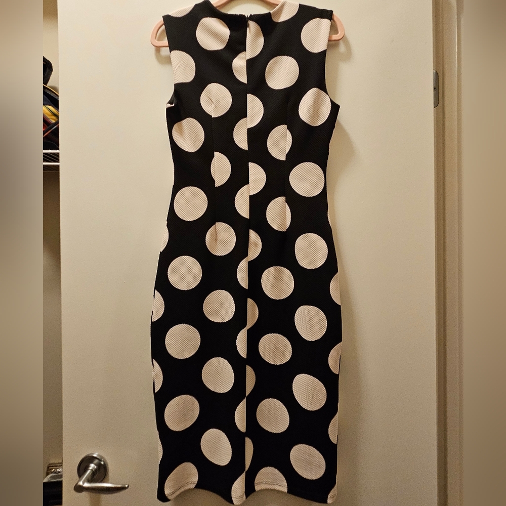 Le Chateau dress - Picture 2 of 2